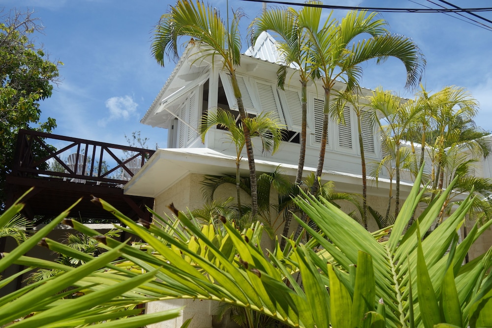 Inchcape Seaside Villas