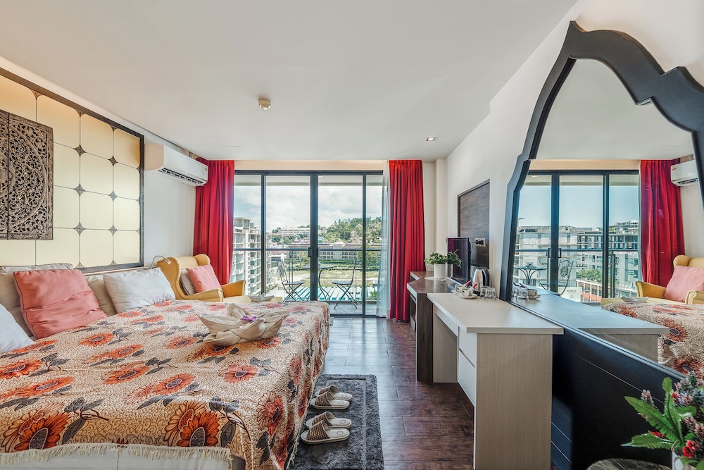 1BR Near Kata Beach Kids Pool C184
