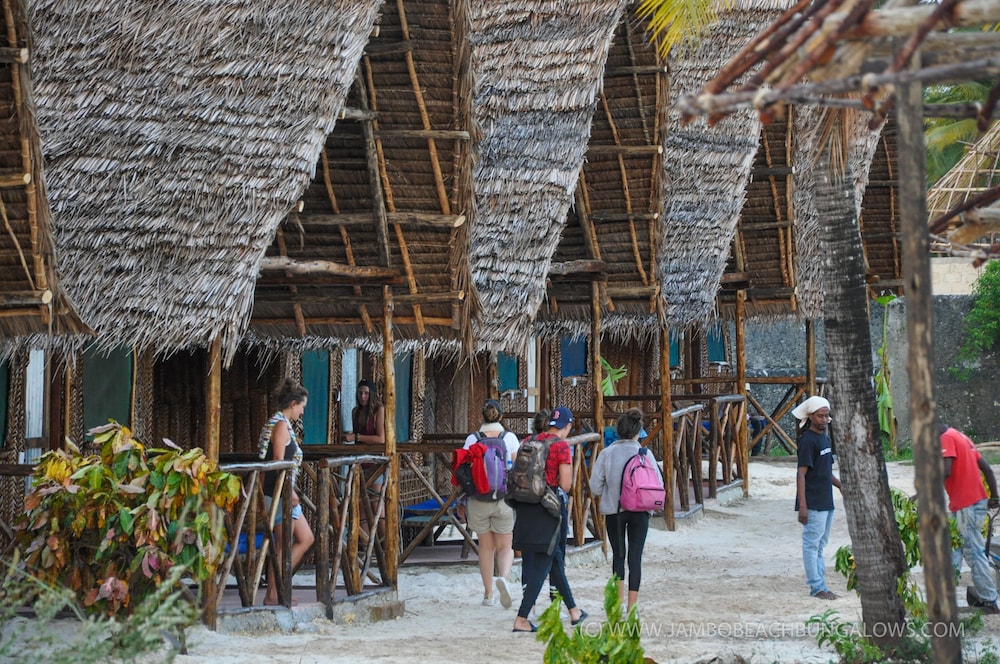 New Jambo Bungalows - Hostel
