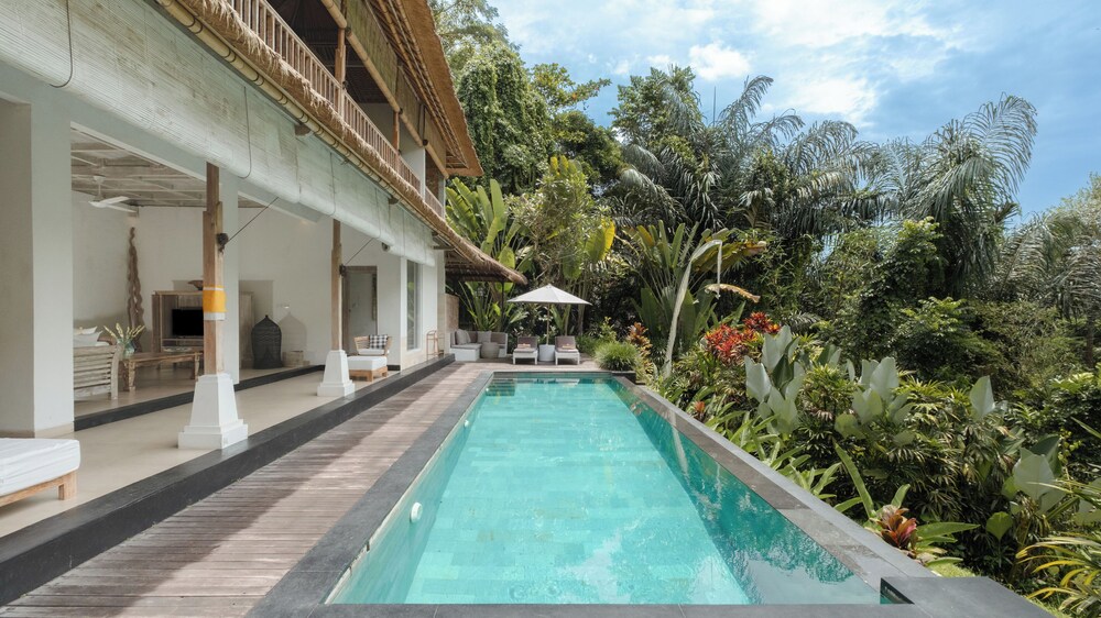 Villa Shamballa by Villa Finder