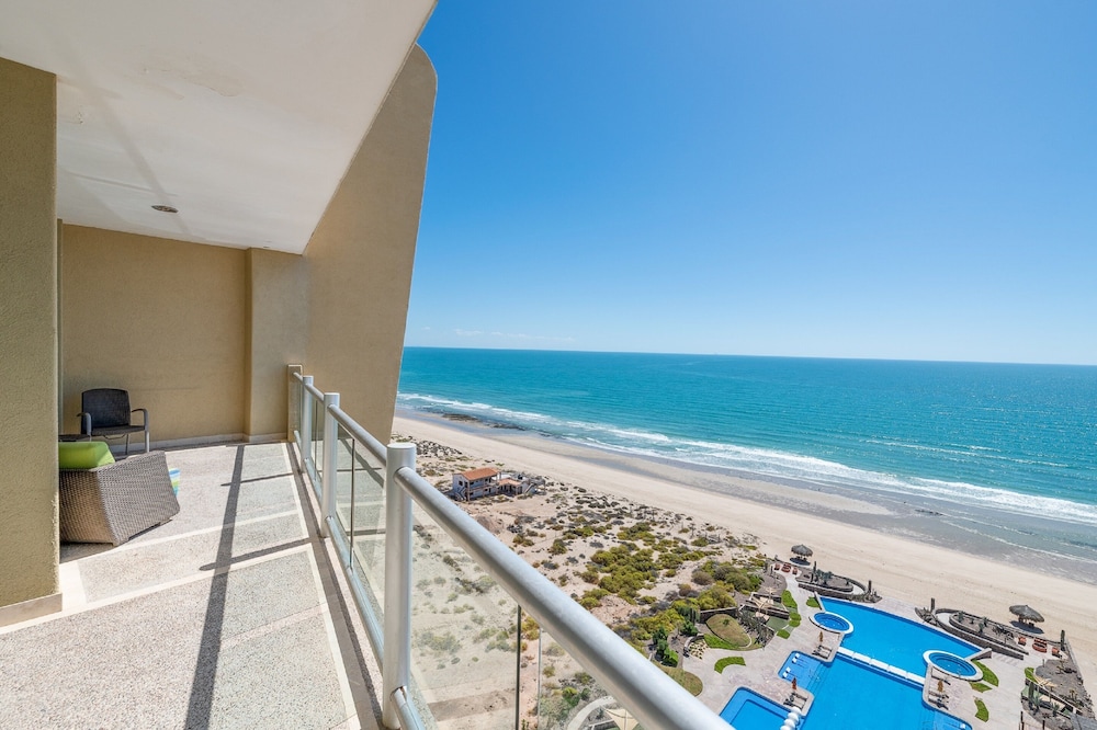 Encanto Living 1202 -4BR by Kivoya