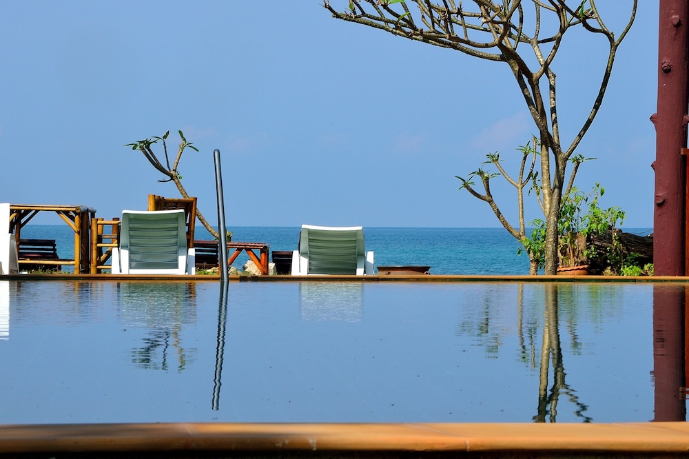 Sea Sand Sun Resort