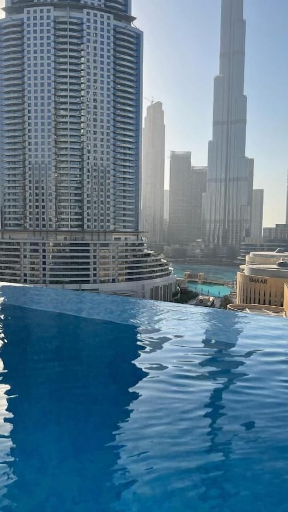 Direct Dubai Mall Access Downtown Boulev