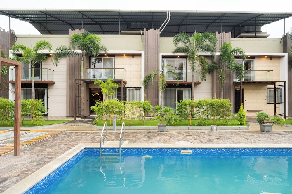 Alaya Stays - Imperial Mystara 5BHK near Khandala Hills