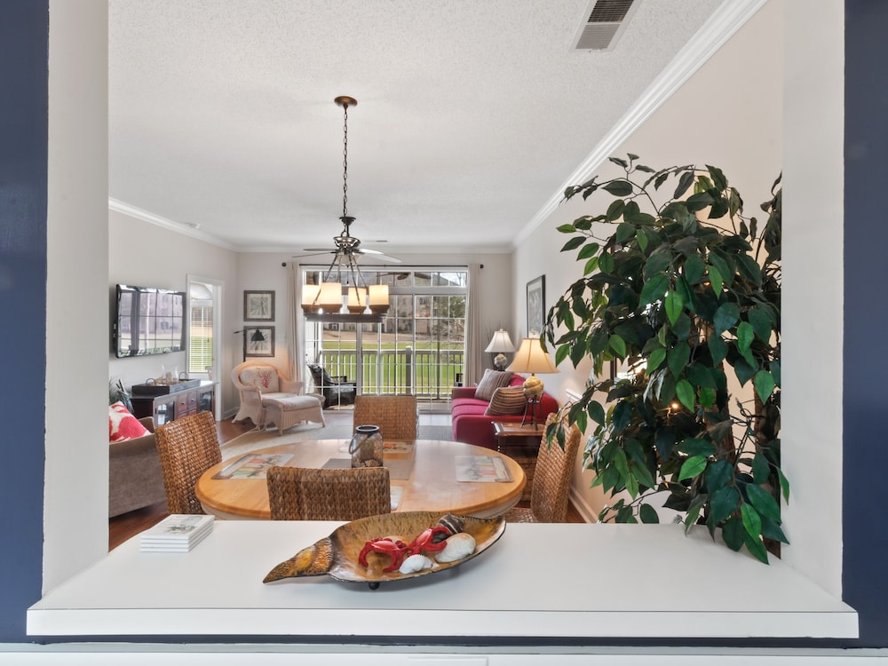 Wedgewood #324 2 Bedroom Condo by RedAwning view 3