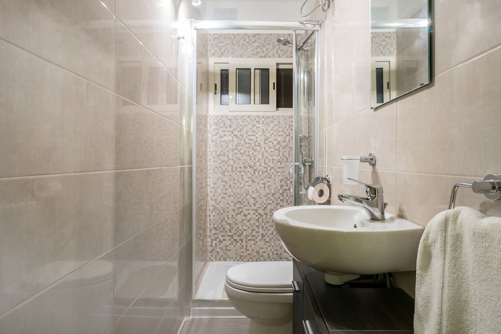 Valletta Archbishop Townhouse - Property Image 11