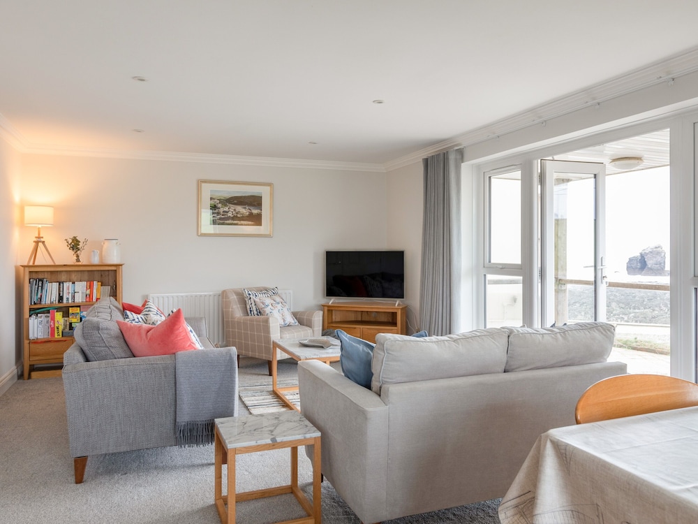 10 Thurlestone Rock view 4