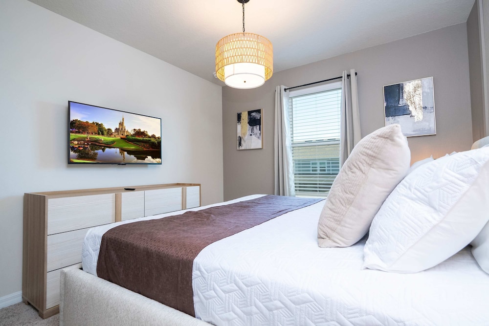 Luxury Private Pool Themed Rooms Close to Disney 1282