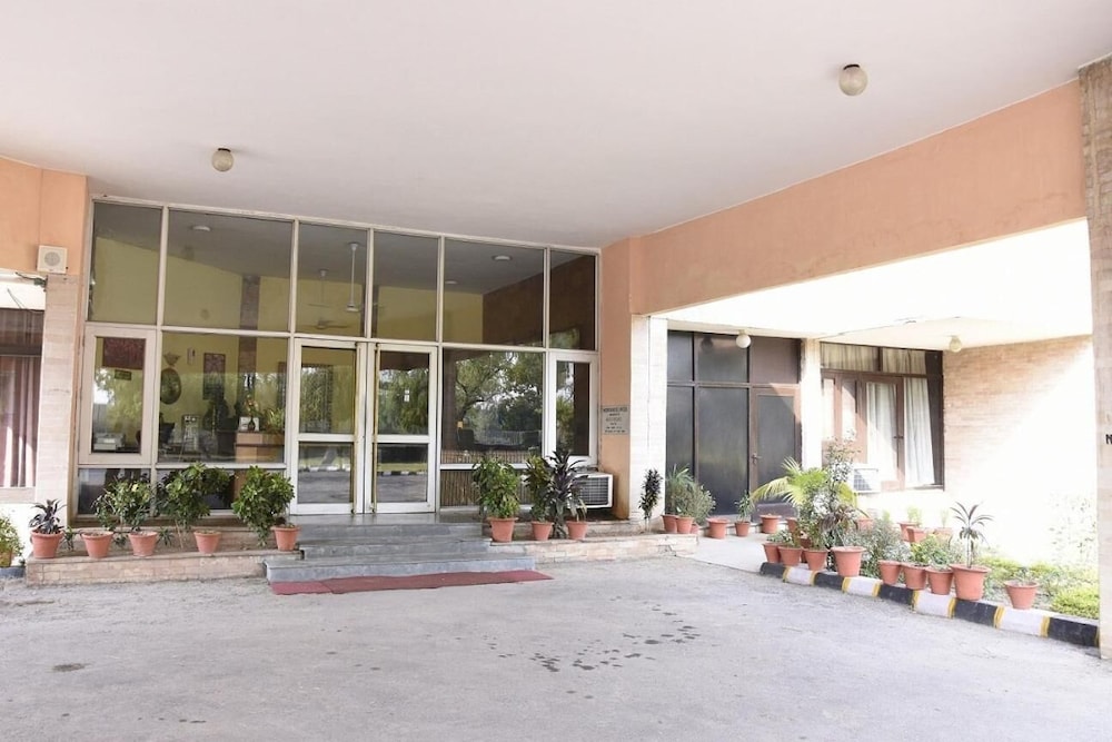 Modipur Hotel