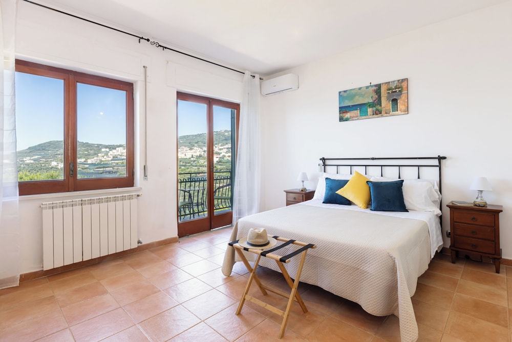Villa Panorama With Private Pool & View