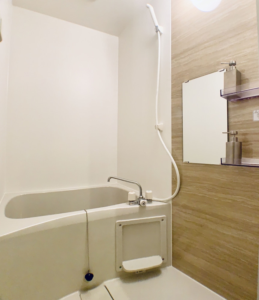 Hanazonominami Apartment 202