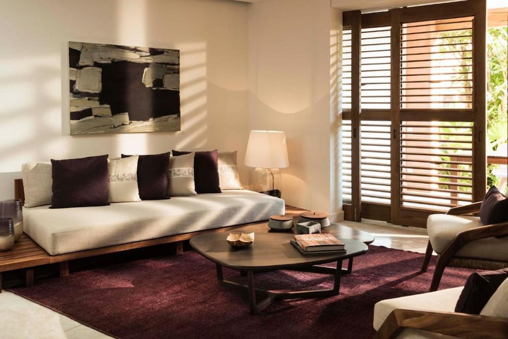 El Careyes Club & Residences