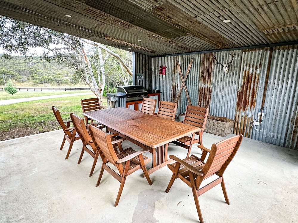 Hamilton House - Snowy Mountains