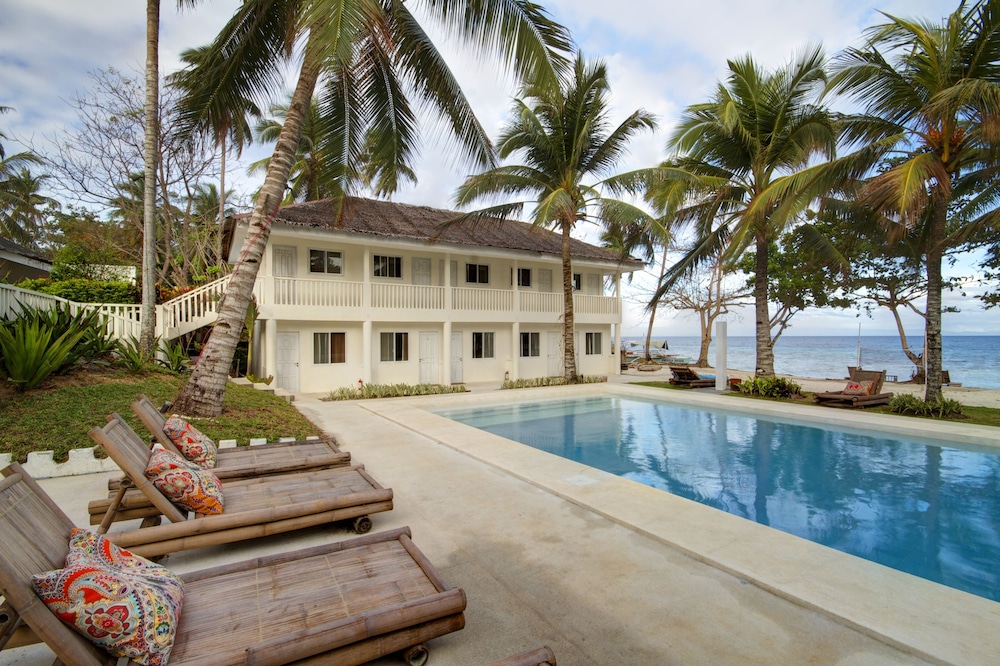 Momo Beach House