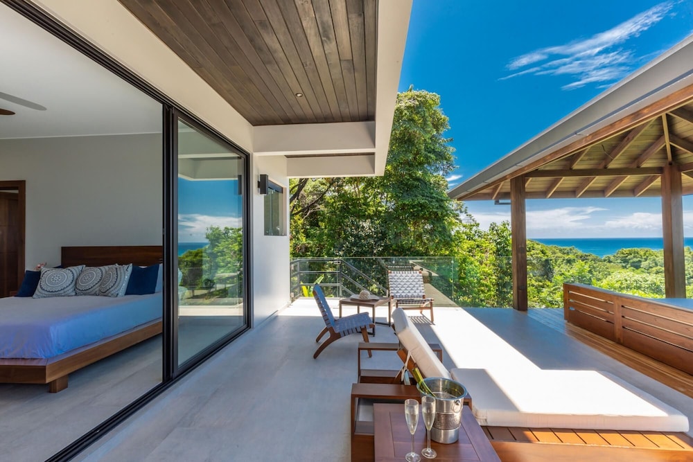 Dreamy Jungle Ocean-view Luxury Villa w Pool view 3