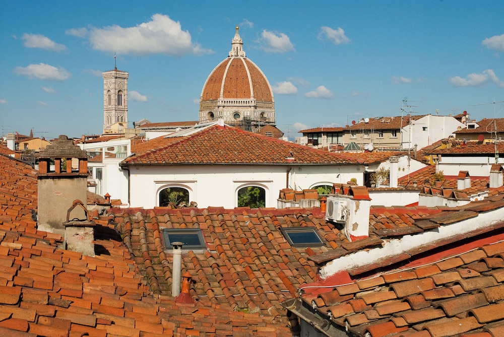 Nove Guest House