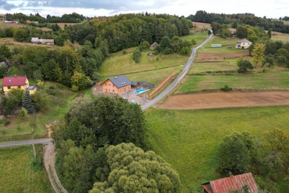 Holiday Home Wisniowa With Pool and Nature