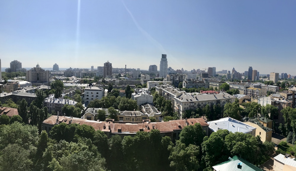 Luxury Condominium. Kiev center.