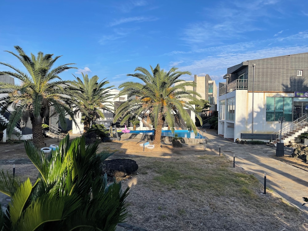 Yegerina Resort