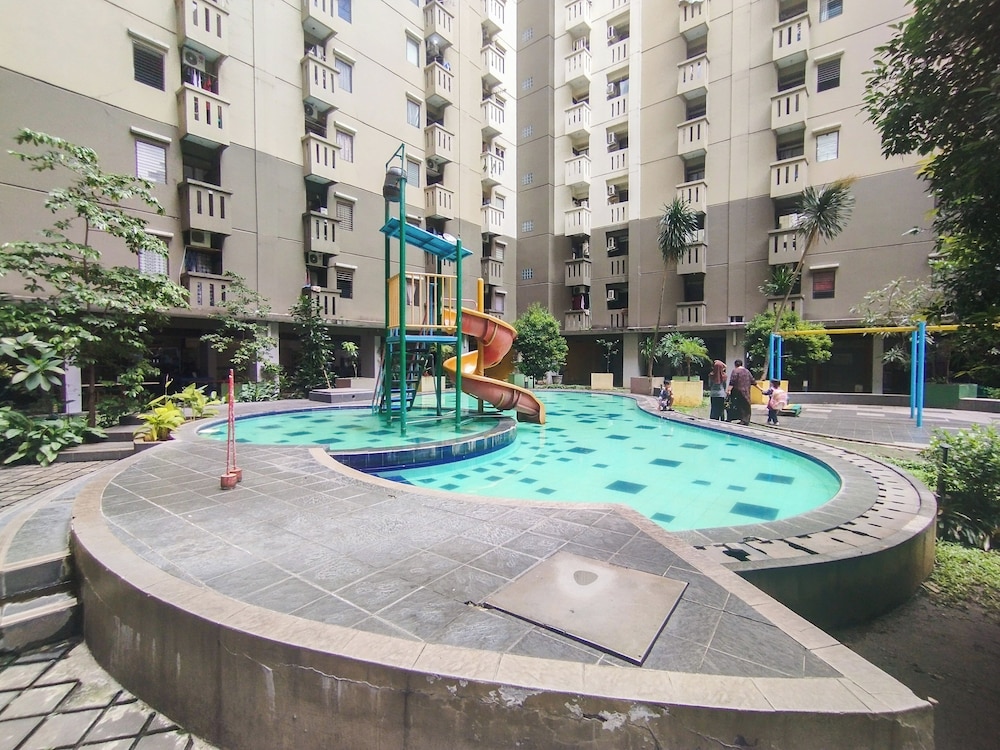 Cozy Stay 3Br Apartment Gateway Ahmad Yani Cicadas