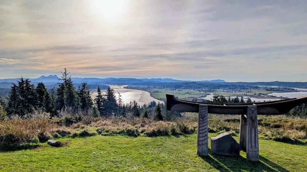 Astoria 4BR Nr Riverwalk Fishing Coastal Views