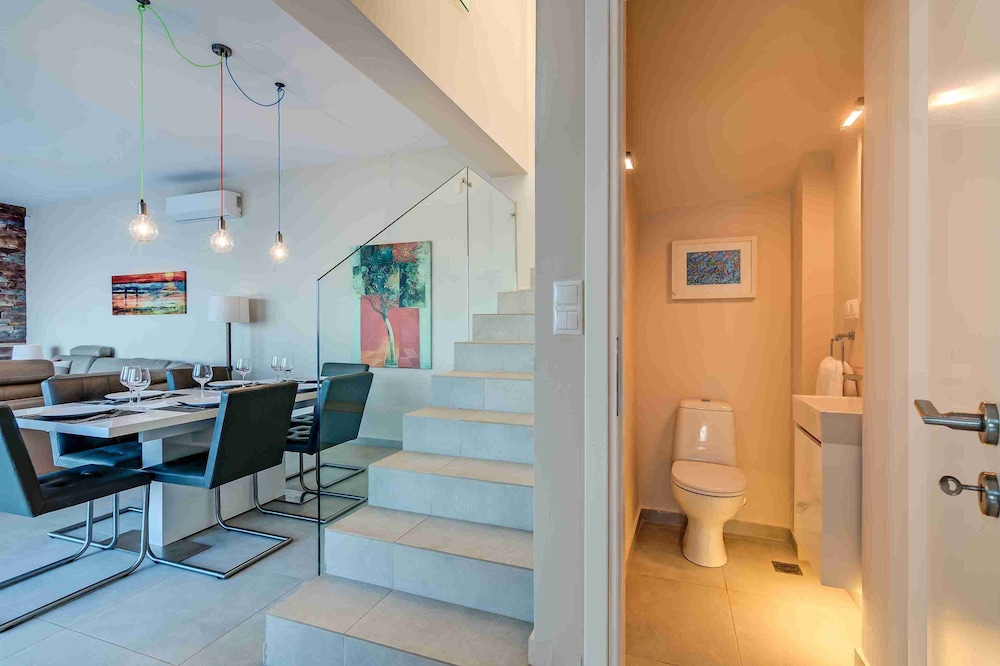 A Gorgeous Villa in Kokkino Horio view 4