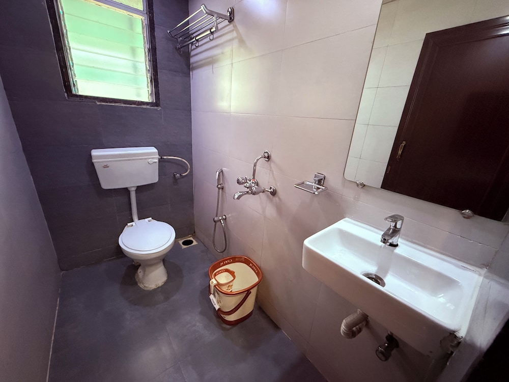 Hotel Arya Residency Rabale