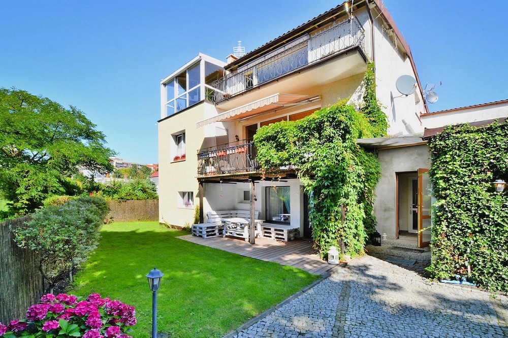 Comfortable Apartment, Sauna Included in the Price