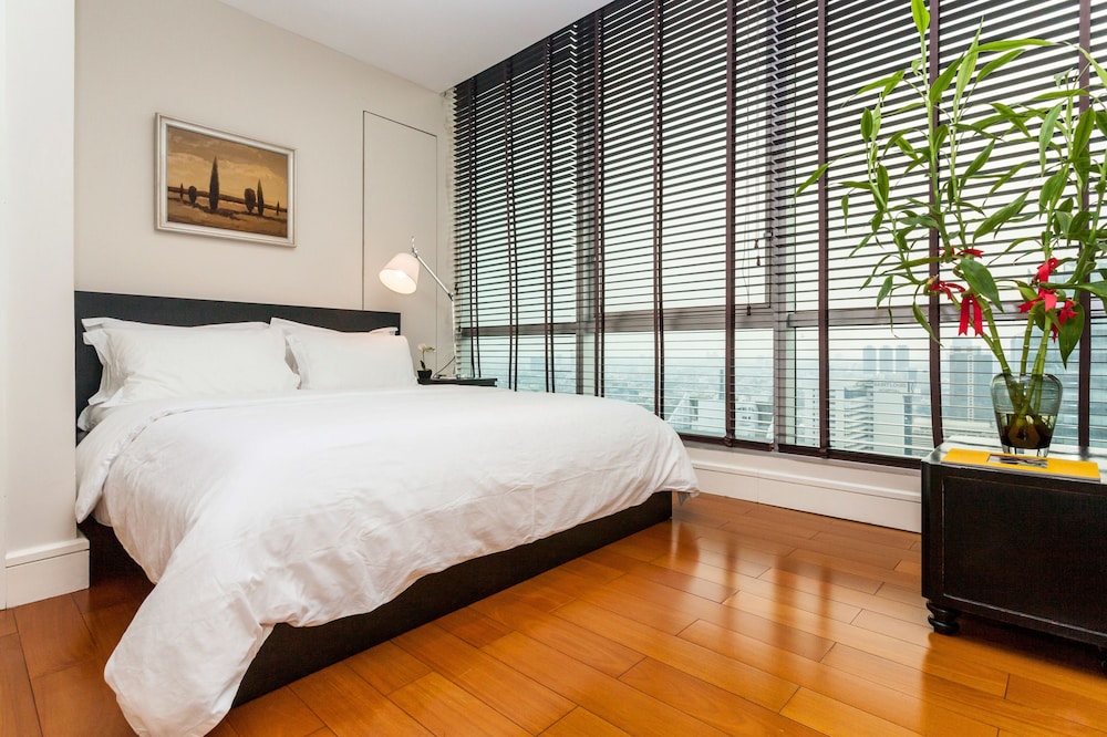2 Bed Serviced Penthouse Skyvillas