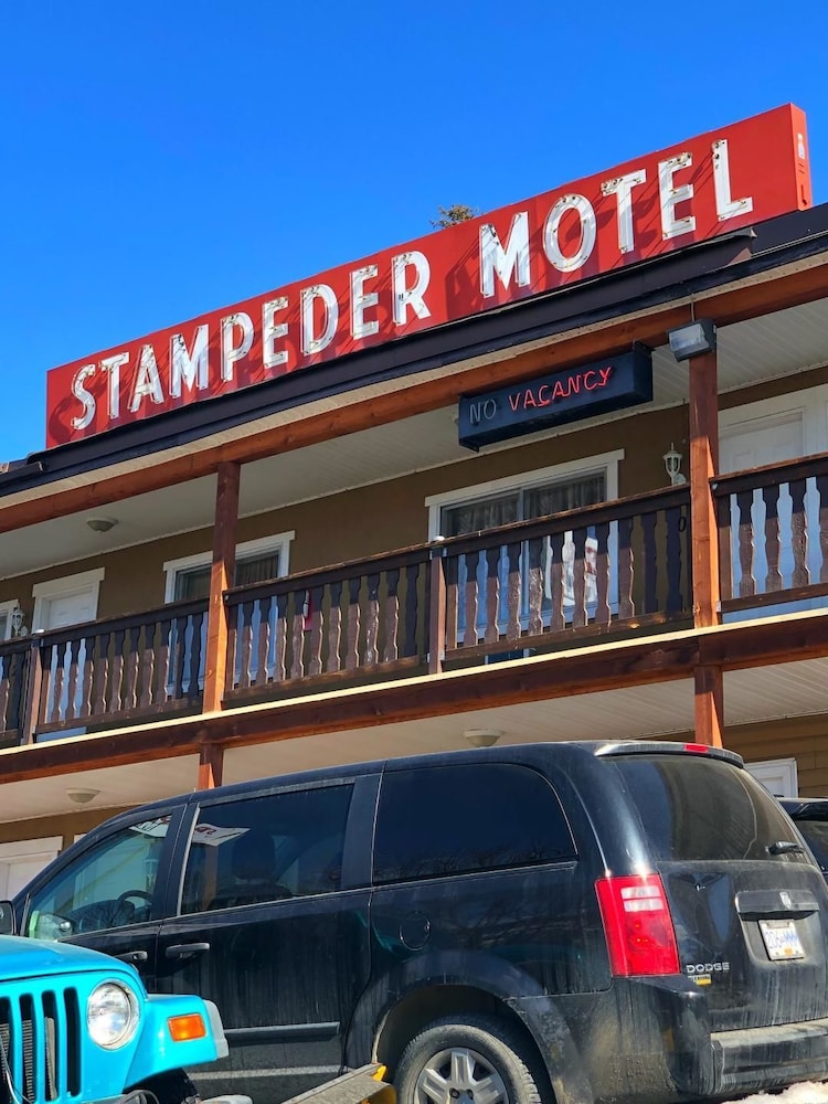Stampeder Motel