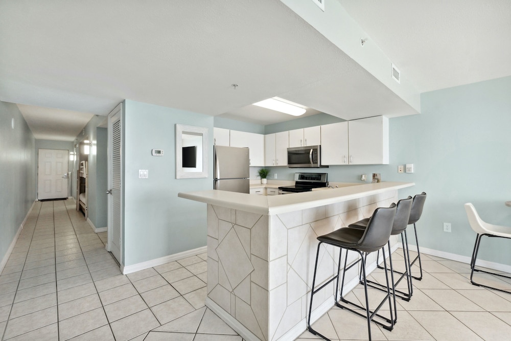 Pelican Beach Resort by Panhandle Getaways