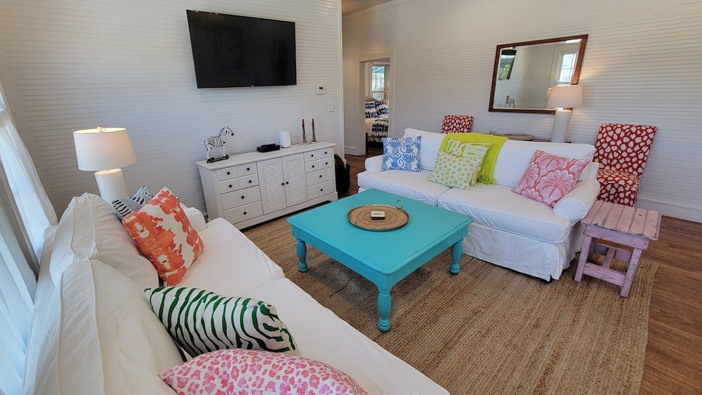 Twelve Palms Cottage by Tybee Vacation Rentals