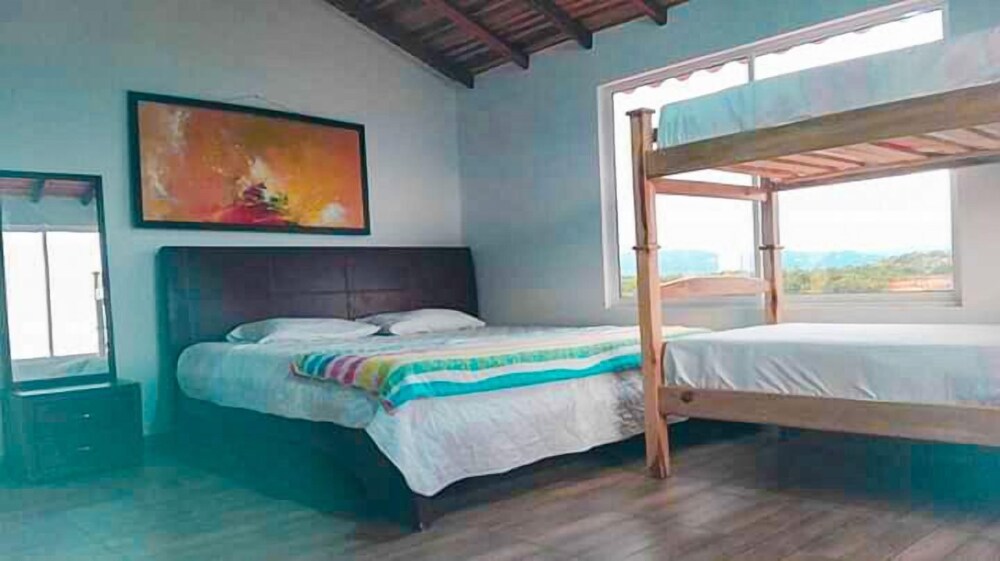 Cabaña La Hormiga view 5