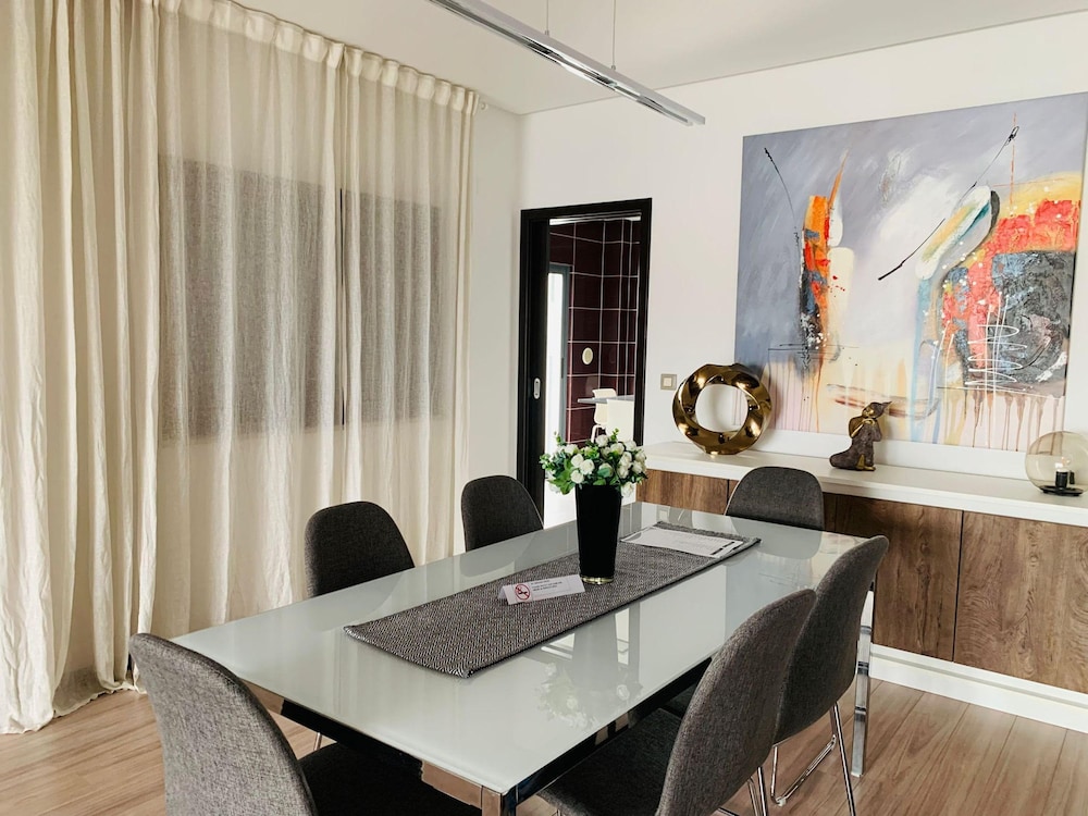 Modern Flat Near Lisbon