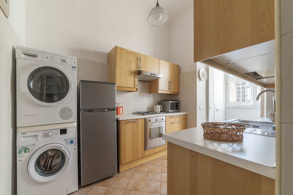 Piazza del Popolo Elegant Apartment