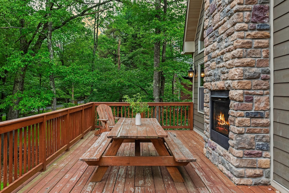 Bear Paw Lodge by Avantstay Hot Tub Deck Fire Pit