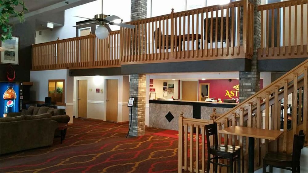New Prague Inn & Suites view 4