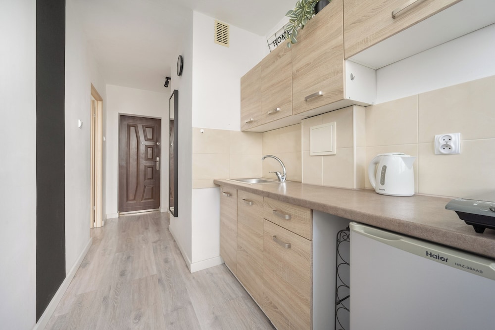 Cozy Apartment for 4 by Renters