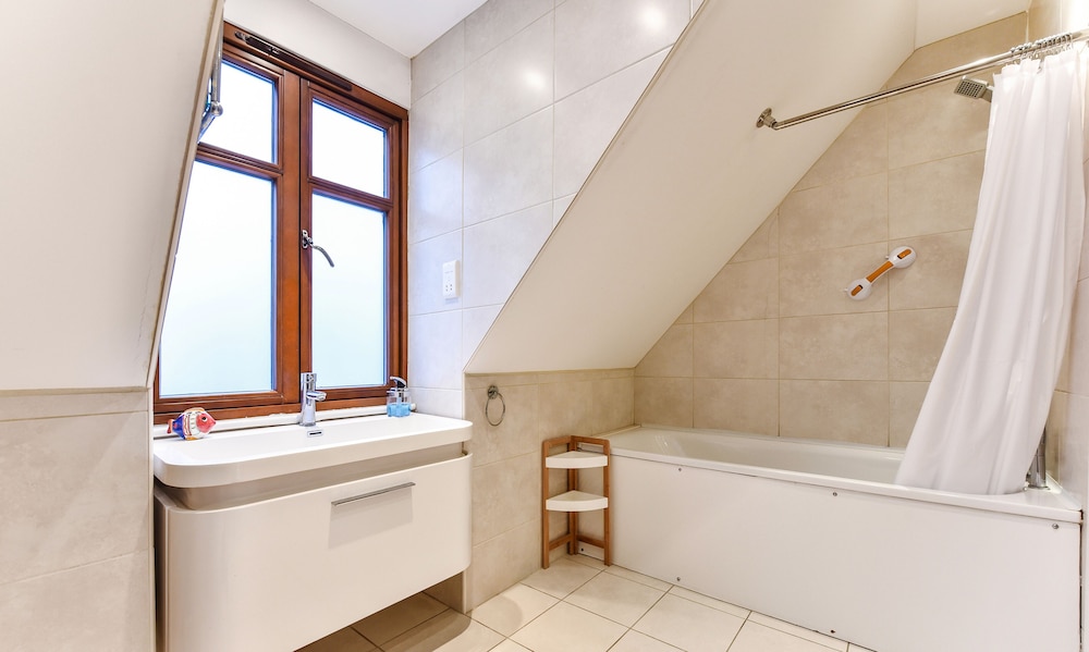 Worthing Vacations - The Enclave - Property Image 63