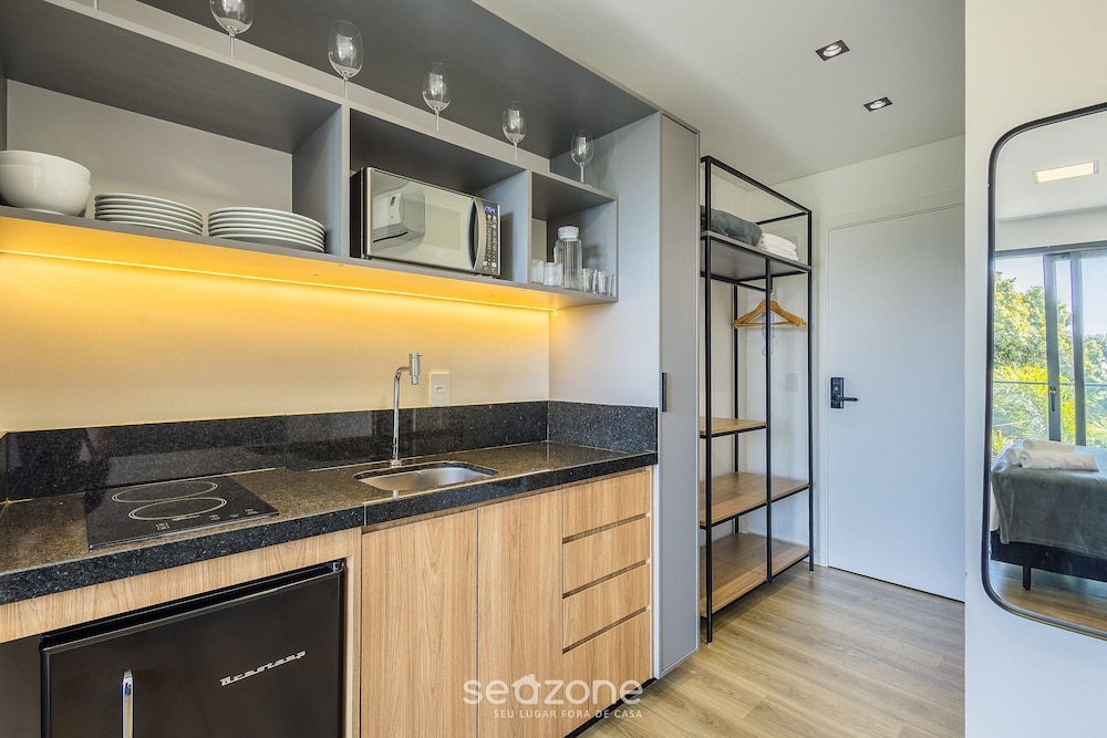 Studios With Side Sea View at Penha Spot PSO - L