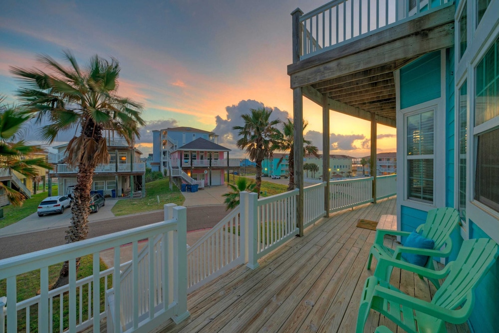 Ocean View Escape w/ Boardwalk + Pool Access Point Break by Avantstay