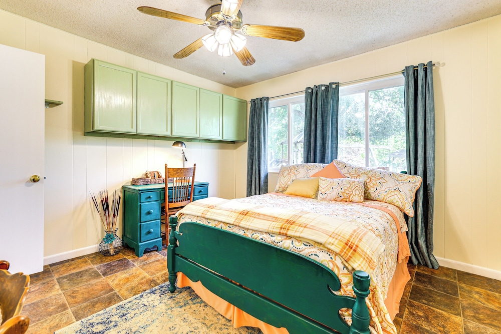 5 Mi to New Braunfels: Family-friendly Retreat
