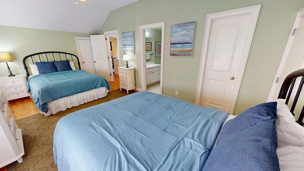1308 Lovell Avenue by Tybee Vacation Rentals
