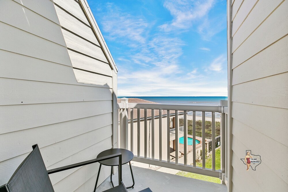 Bahia Mar Solare Resort Condos