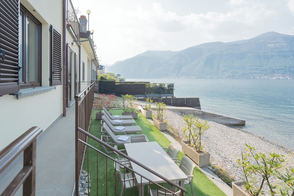 Dream Lake Apartments by Rent all Como