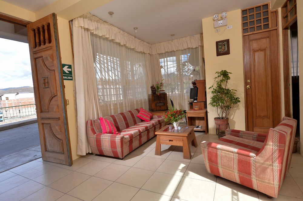 Atlantis Hostal view 3