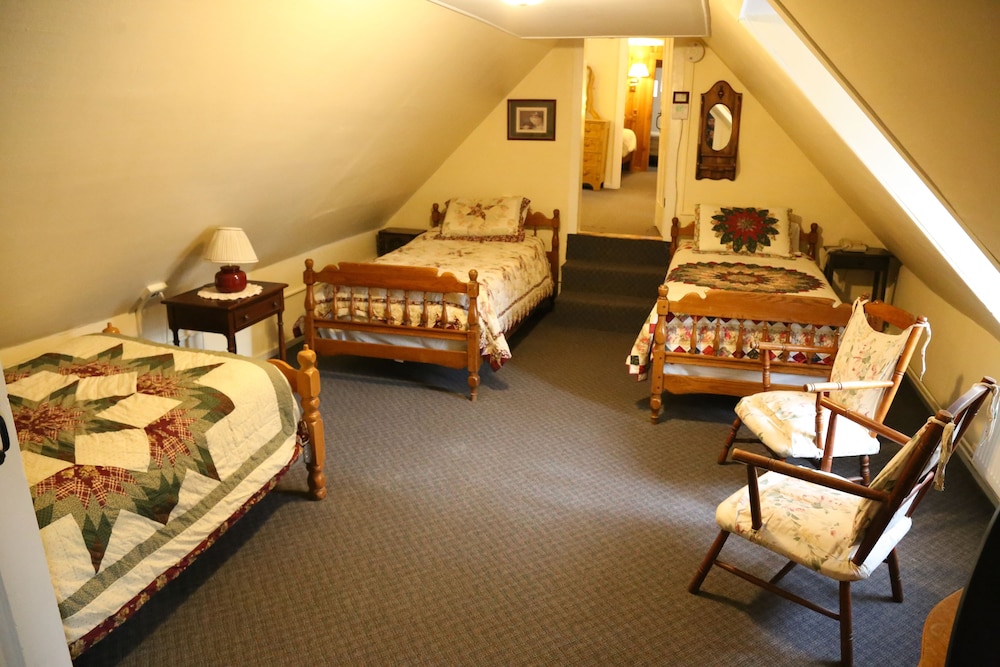 Plymouth Vacations - Salt Ash Inn - Property Image 9