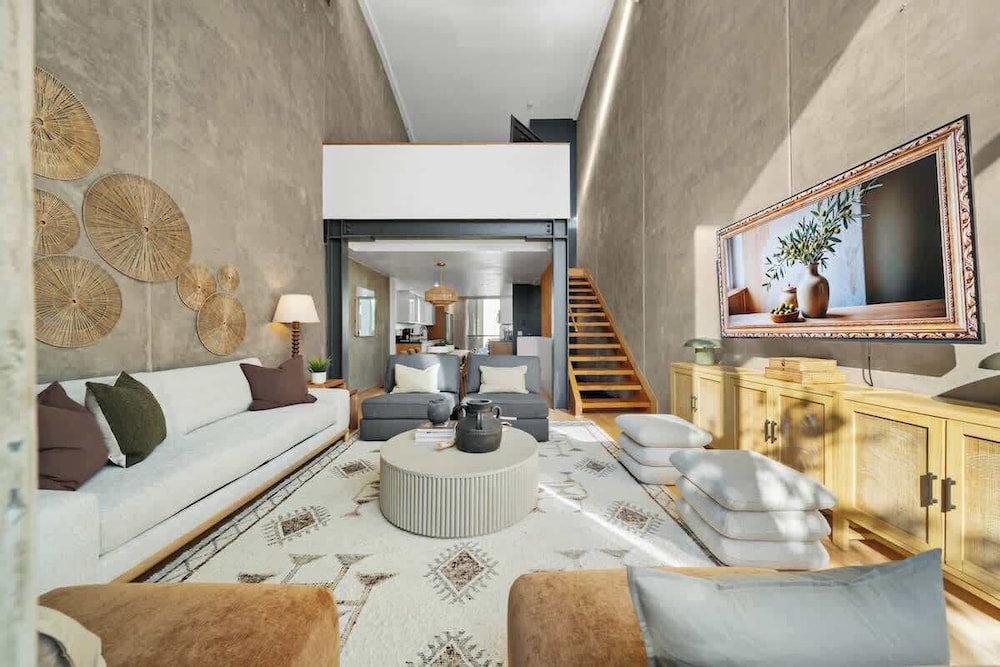Gaslamp Row House - Sleeps 8 Private Garage AC