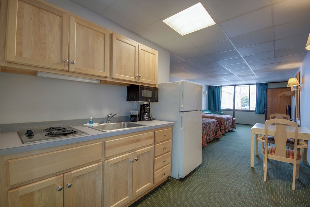 Surf Inn Suites