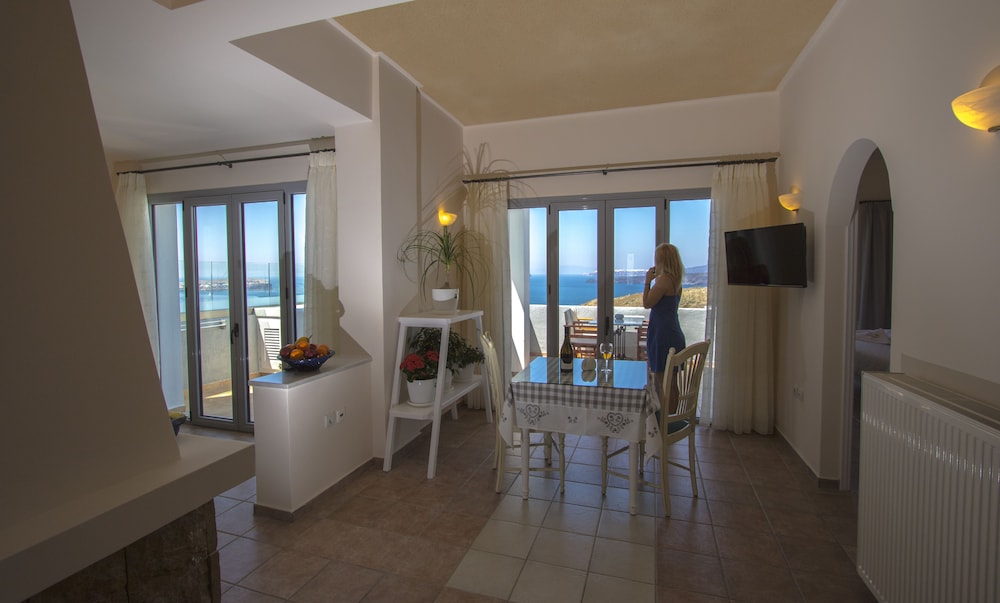 Our Villa Santorini photo 2